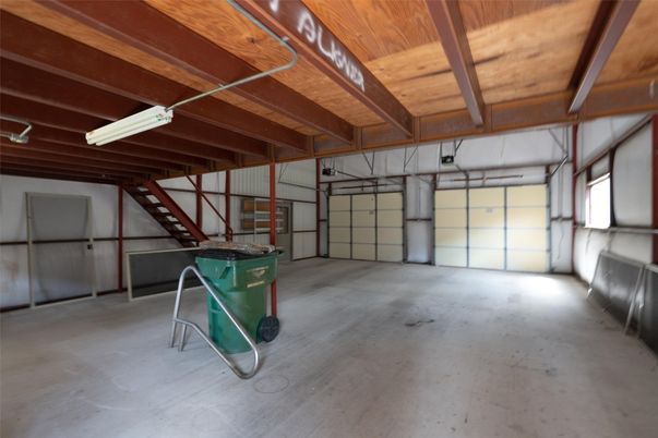 Garage, Interior, Wooden Beams, Wooden Ceilings