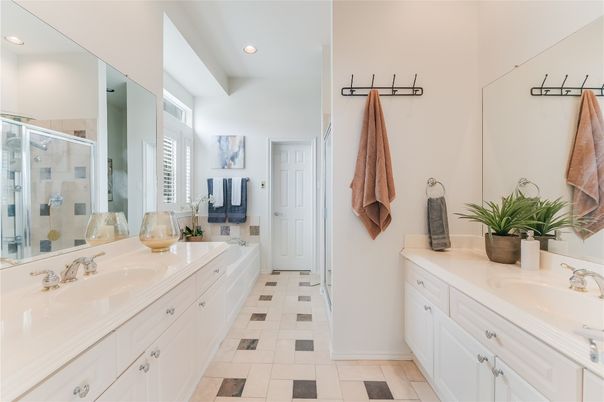 Bathroom, Dual Sink Vanities, Glass Shower, Interior, Recessed Lighting