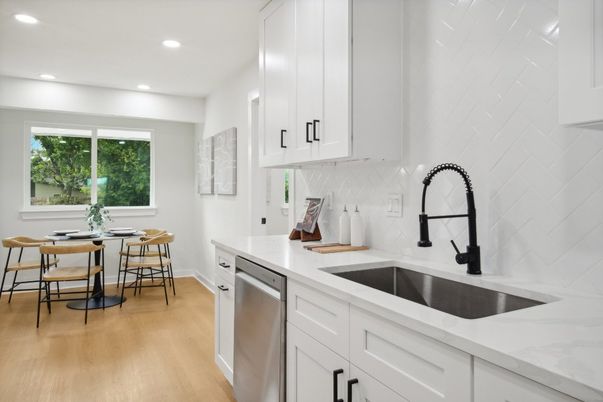 Dining room, Interior, Kitchen, Recessed Lighting, Wood Texture Flooring