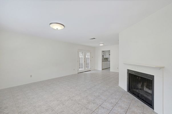Empty room, Fireplace, Interior