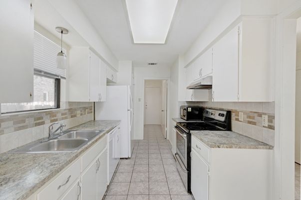 Interior, Kitchen, Pendant Lights