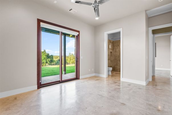 Bathroom, Empty room, Interior, Recessed Lighting