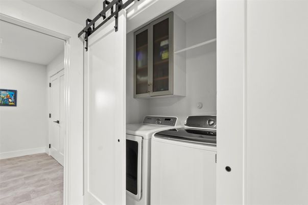 Interior, Washer, Wood Texture Flooring
