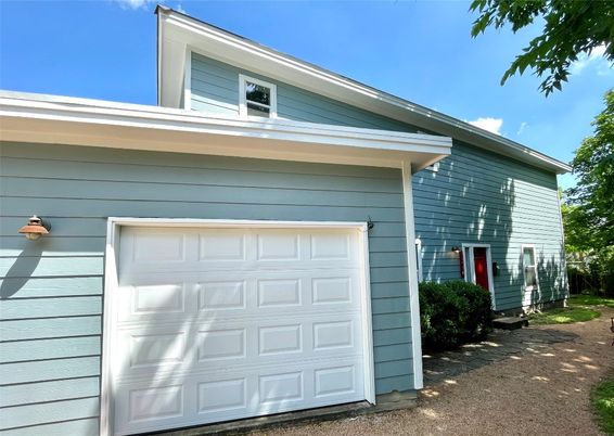 Detached Garage, Exterior