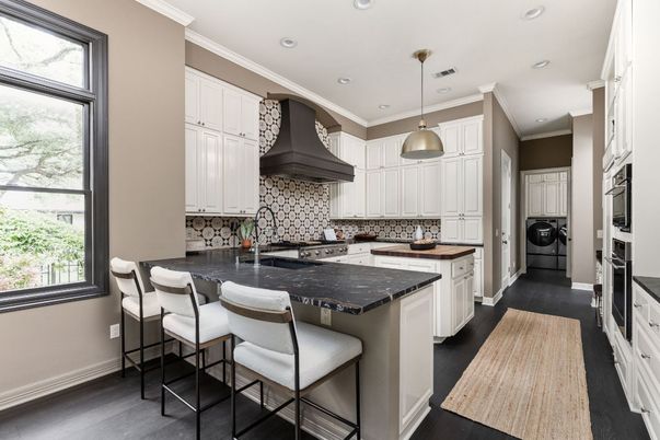 Interior, Kitchen, Pendant Lights, Recessed Lighting, Washer, Wood Texture Flooring