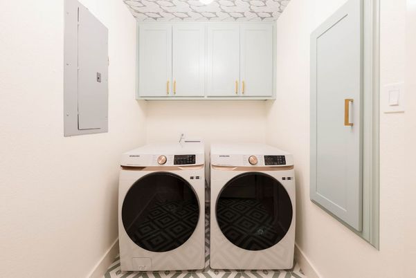 Interior, Washer