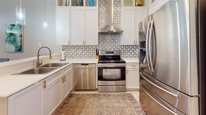 Interior, Kitchen, Pendant Lights, Stainless Steel Appliances