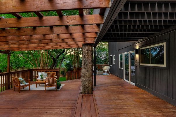 Exterior, Wood Texture Flooring