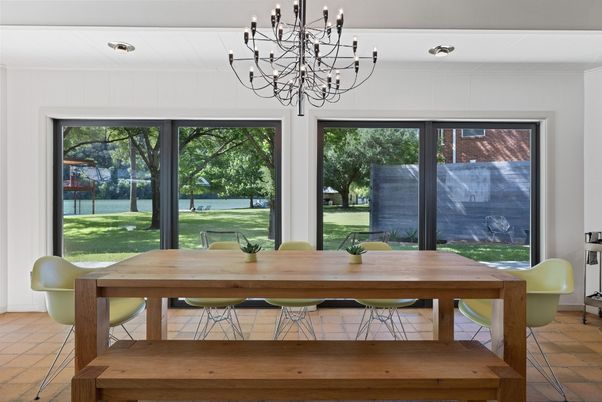 Chandelier, Dining room, Interior