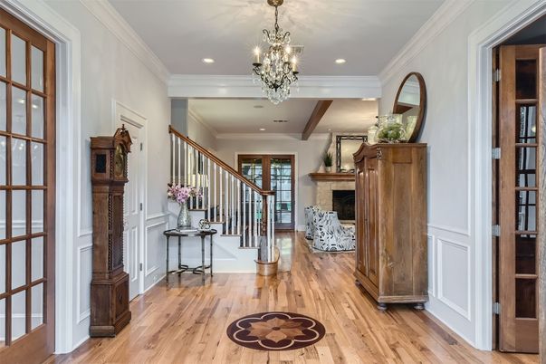 Chandelier, Fireplace, Interior, Recessed Lighting, Wood Texture Flooring