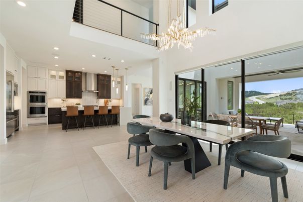 Chandelier, Dining room, Interior, Kitchen, Pendant Lights, Recessed Lighting, Stainless Steel Appliances