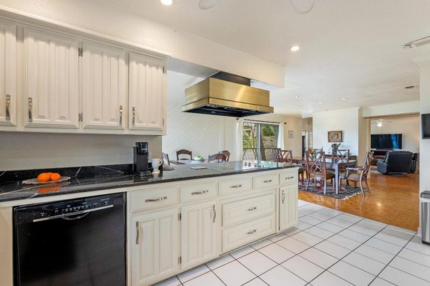 Dining room, Interior, Kitchen, Recessed Lighting, Stainless Steel Appliances, Wood Texture Flooring