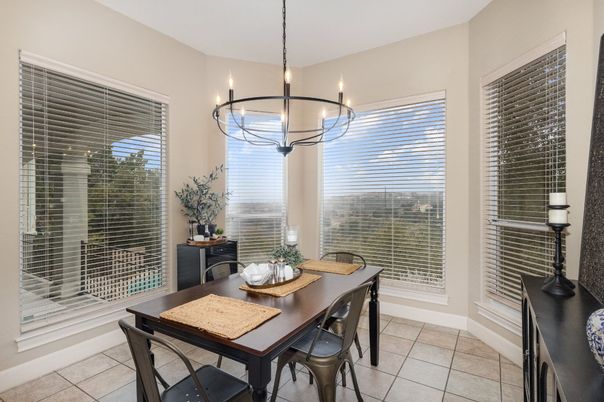 Chandelier, Dining room, Interior, Pendant Lights