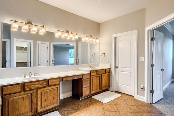 Bathroom, Dual Sink Vanities, Interior