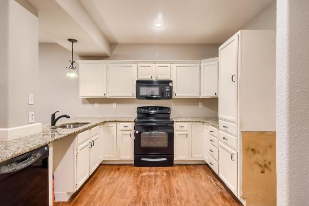 Interior, Kitchen, Pendant Lights, Recessed Lighting, Wood Texture Flooring