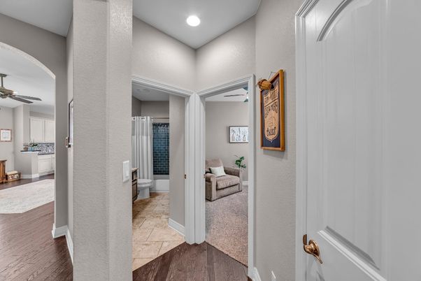 Bathroom, Interior, Recessed Lighting, Wood Texture Flooring