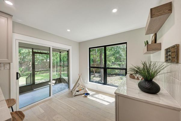Interior, Recessed Lighting, Wood Texture Flooring