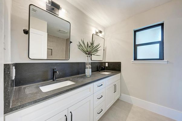 Bathroom, Dual Sink Vanities, Interior
