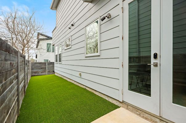 Backyard, Exterior