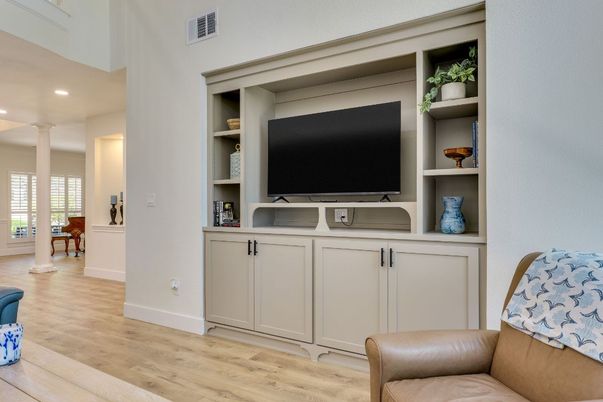 Interior, Recessed Lighting, Wood Texture Flooring