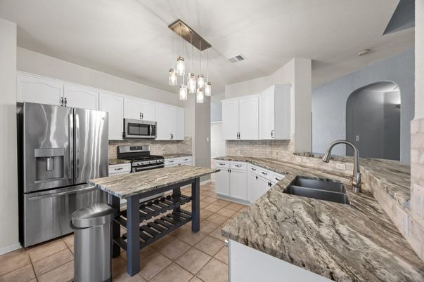 Interior, Kitchen, Pendant Lights, Stainless Steel Appliances
