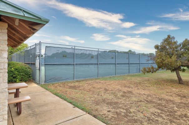 Detached Garage, Exterior, Tennis Courts