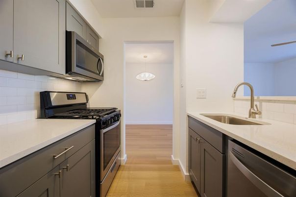 Interior, Kitchen, Pendant Lights, Wood Texture Flooring