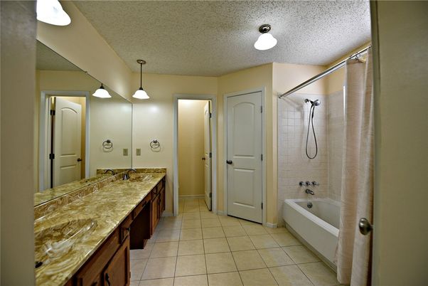 Bathroom, Dual Sink Vanities, Interior, Pendant Lights