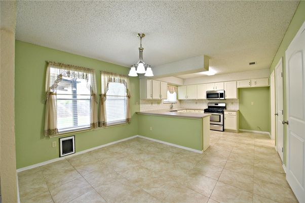 Interior, Kitchen, Pendant Lights, Stainless Steel Appliances