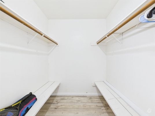 Interior, Walk-in Closets, Wood Texture Flooring