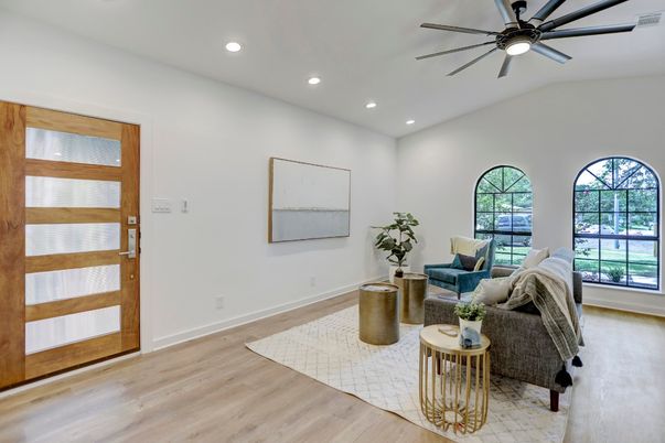 Interior, Living room, Recessed Lighting, Wood Texture Flooring