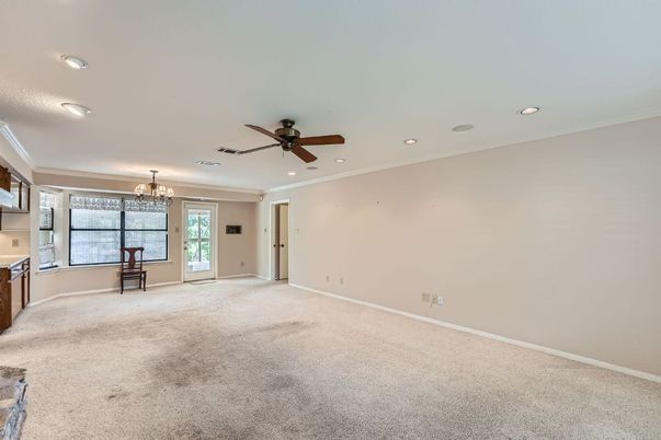 Chandelier, Empty room, Interior, Recessed Lighting