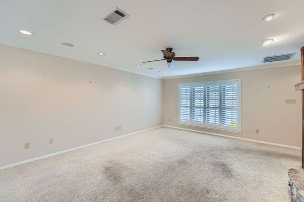 Empty room, Interior, Recessed Lighting