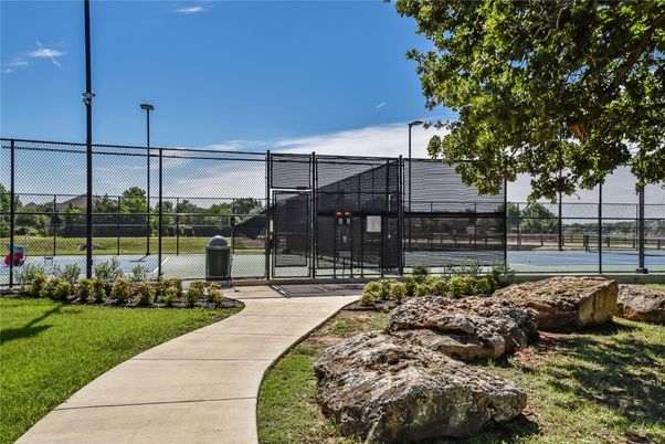 Exterior, Tennis Courts