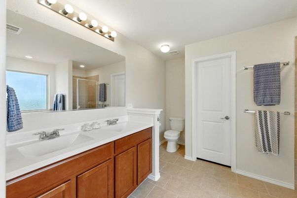 Bathroom, Dual Sink Vanities, Interior, Recessed Lighting