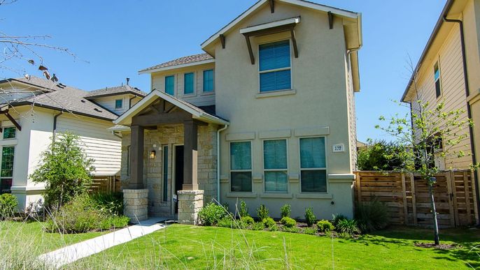Exterior, Facade, Queen Anne Victorian