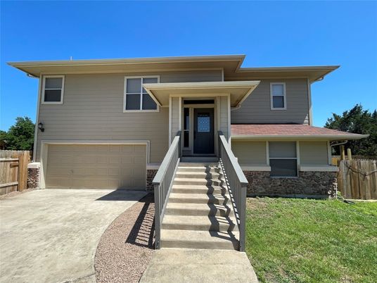 Attached, Exterior, Facade, Raised Ranch