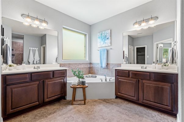 Bathroom, Dual Sink Vanities, Interior