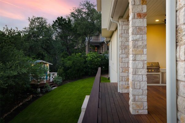 Backyard, Exterior