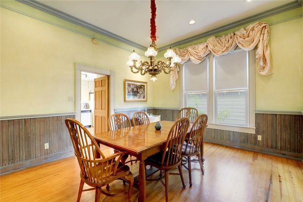 Chandelier, Dining room, Interior, Recessed Lighting, Wood Texture Flooring