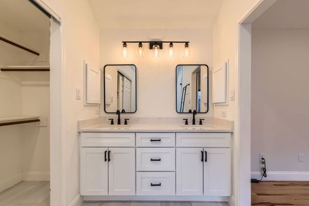 Bathroom, Dual Sink Vanities, Interior, Wood Texture Flooring