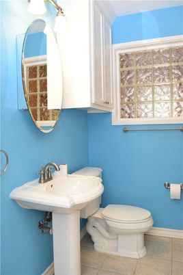 Bathroom, Interior