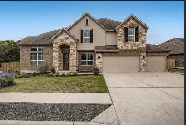 Attached, Exterior, Facade, Brick Traditional