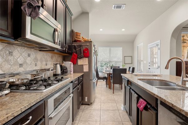 Dining room, Interior, Kitchen, Recessed Lighting