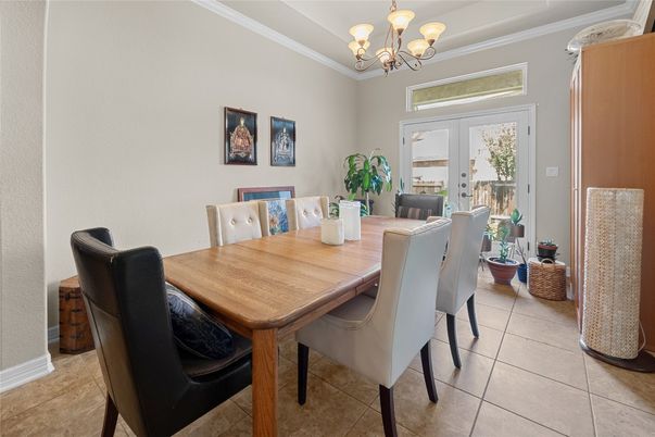Chandelier, Dining room, Interior