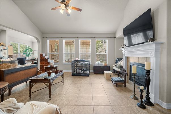 Fireplace, Interior, Living room