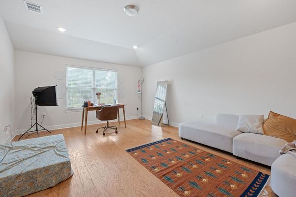 Home Office, Interior, Recessed Lighting, Wood Texture Flooring