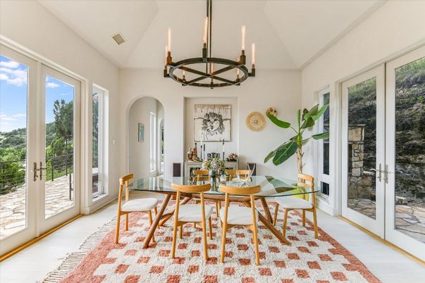 Chandelier, Dining room, Interior