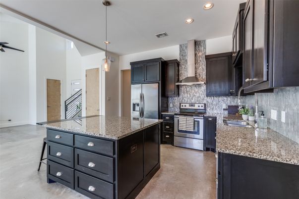Interior, Kitchen, Pendant Lights, Recessed Lighting, Stainless Steel Appliances