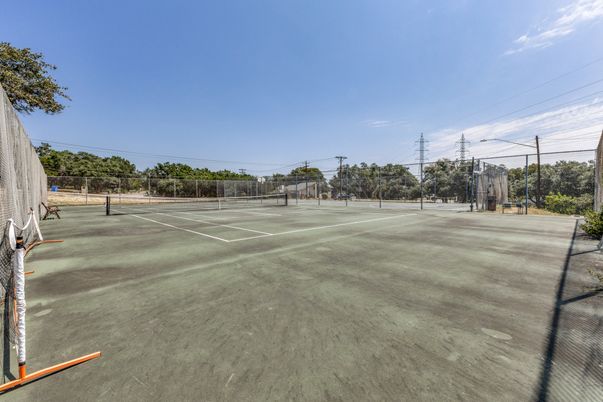Exterior, Tennis Courts
